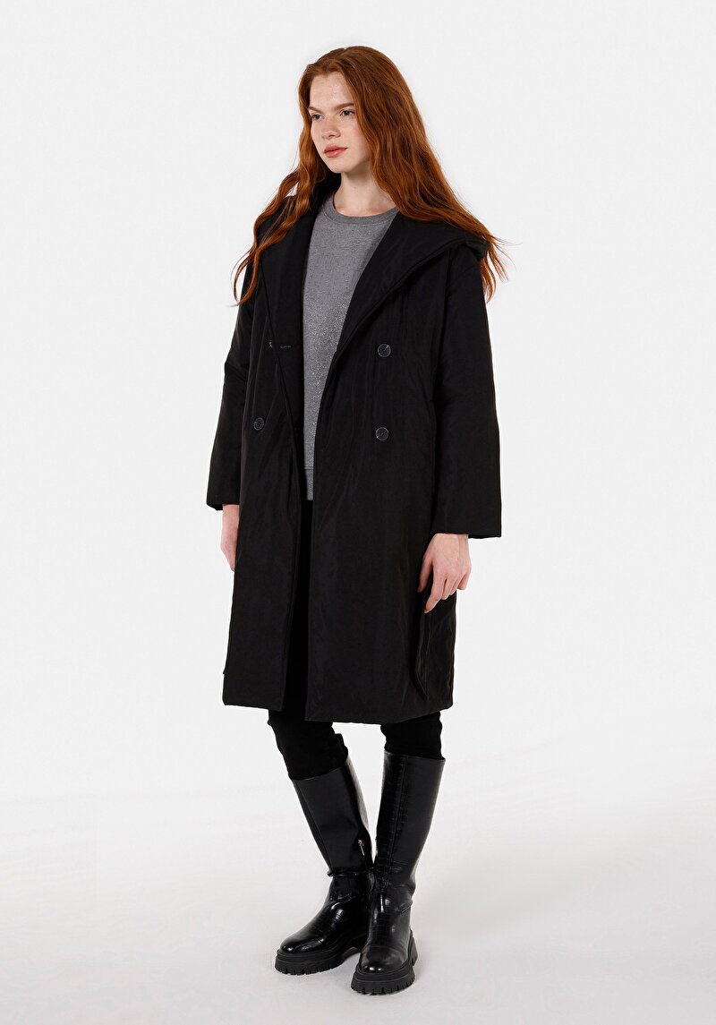 Regular Fit Kapüşonlu Cepli Kadın Siyah Kaban