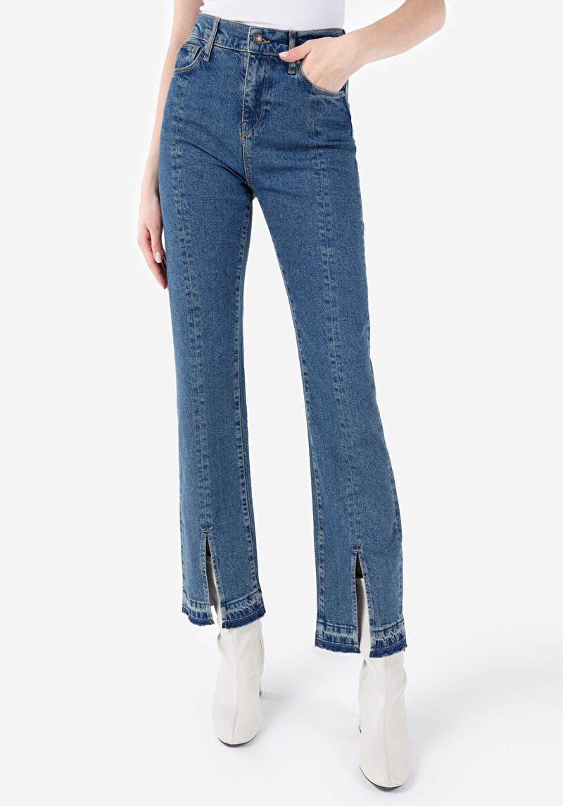 Regular Fit Yüksek Bel Yırtmaçlı Paça Kadın İndigo Jean Pantolon
