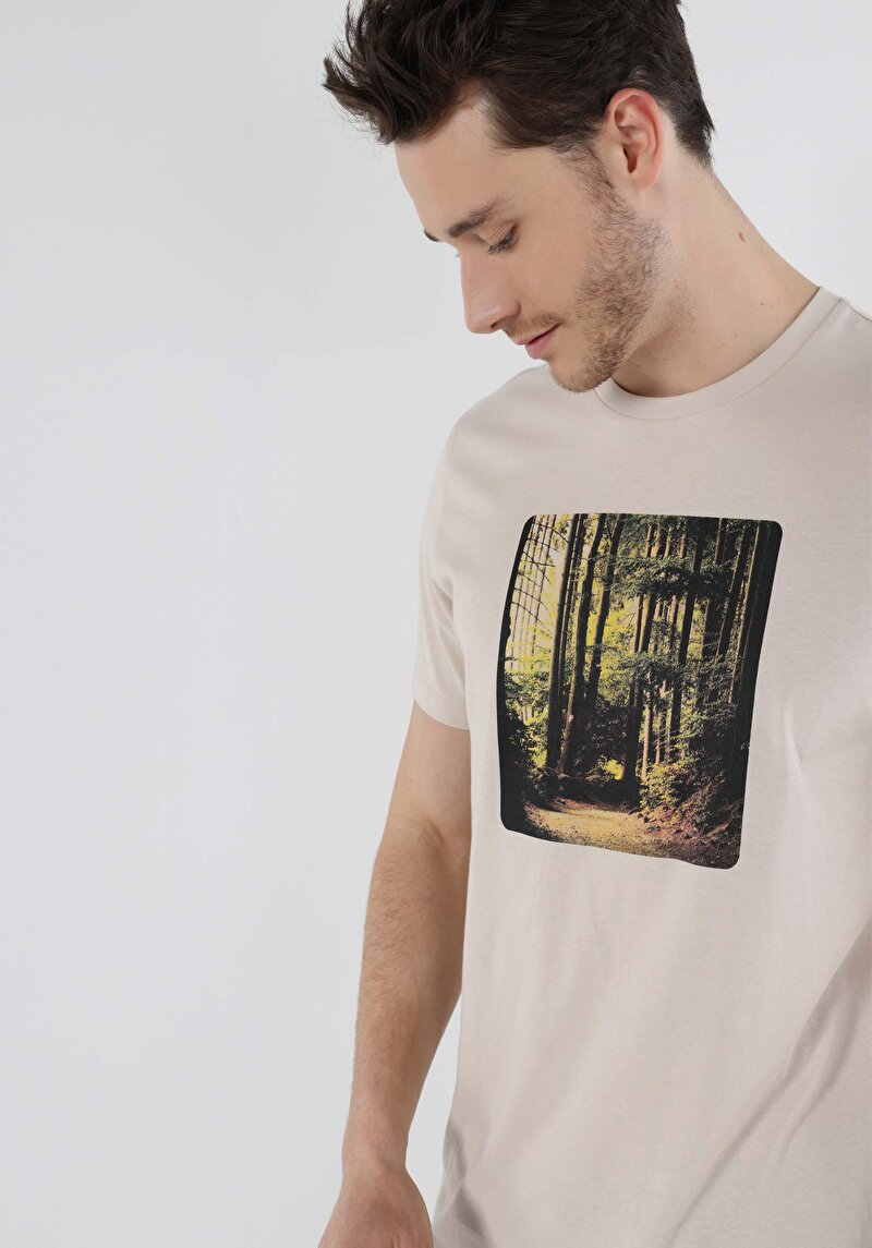 Regular Fit Yuvarlak Yaka Baskılı Erkek Bej Kısa Kol Tişört