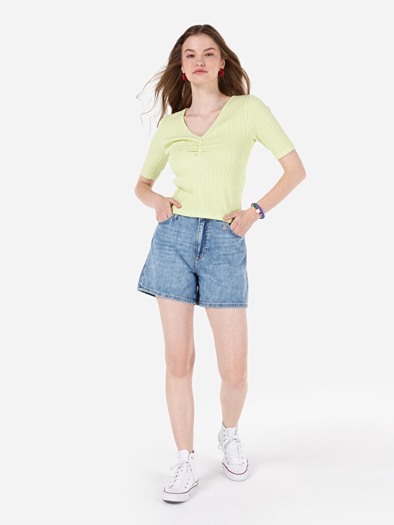 Slim Fit V Yaka Jakarlı Kadın Yeşil Kısa Kol Tişört