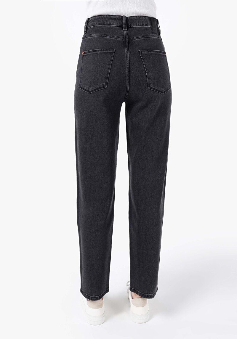 Straight Fit Kadın Siyah Denim Jean Pantolon