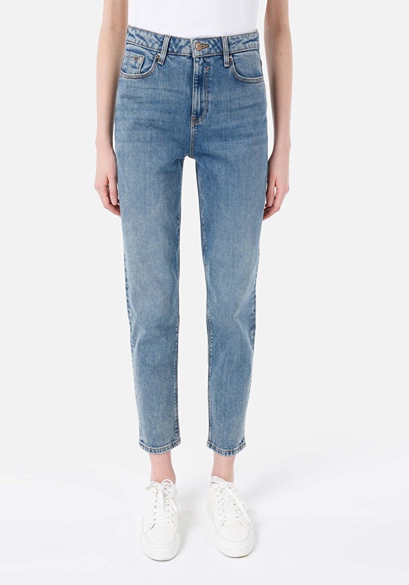 Fermuarlı Mom Fit Yüksek Bel Daralan Paça Kadın İndigo Jean Denim Pantolon