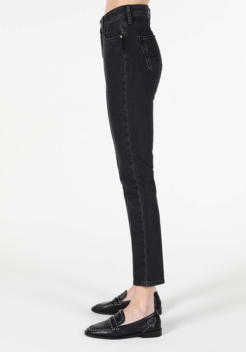Slim Fit Orta Bel Düz Paça Kadın Siyah Jean Pantolon