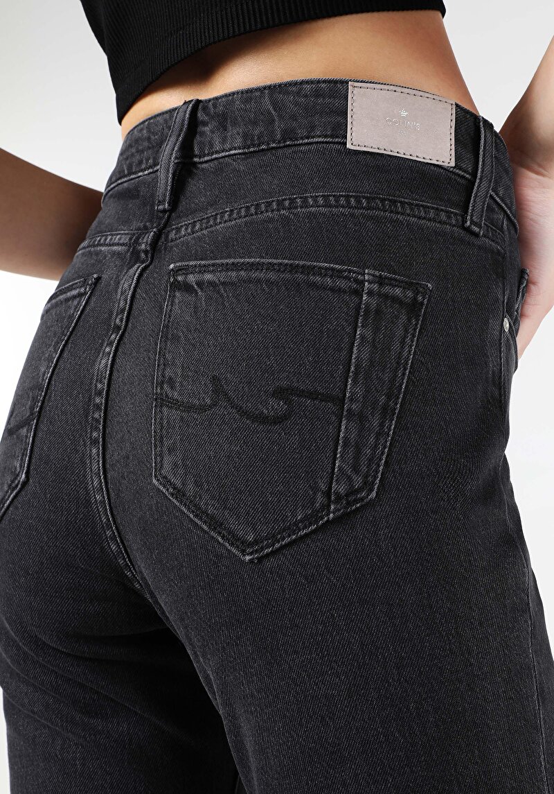 Slim Fit Orta Bel Düz Paça Kadın Siyah Jean Pantolon