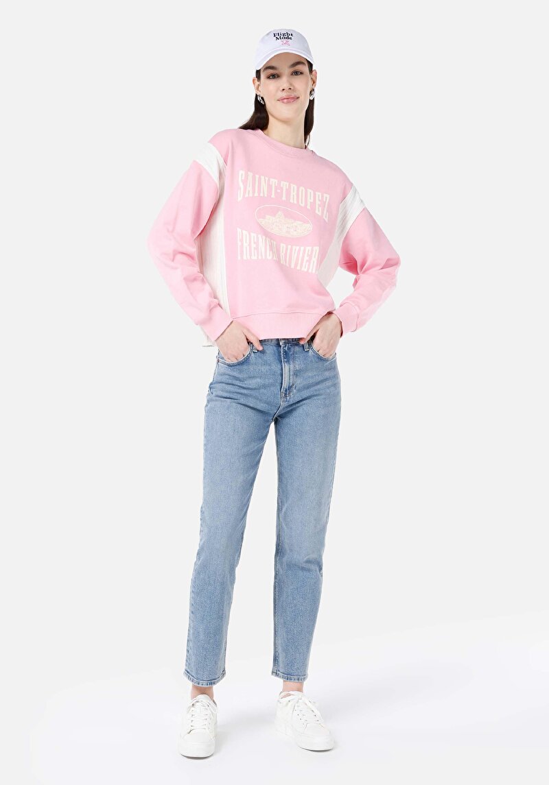 Slim Fit Orta Bel Fermuarlı Daralan Paça Kadın Light İndigo Denim Jean Pantolon