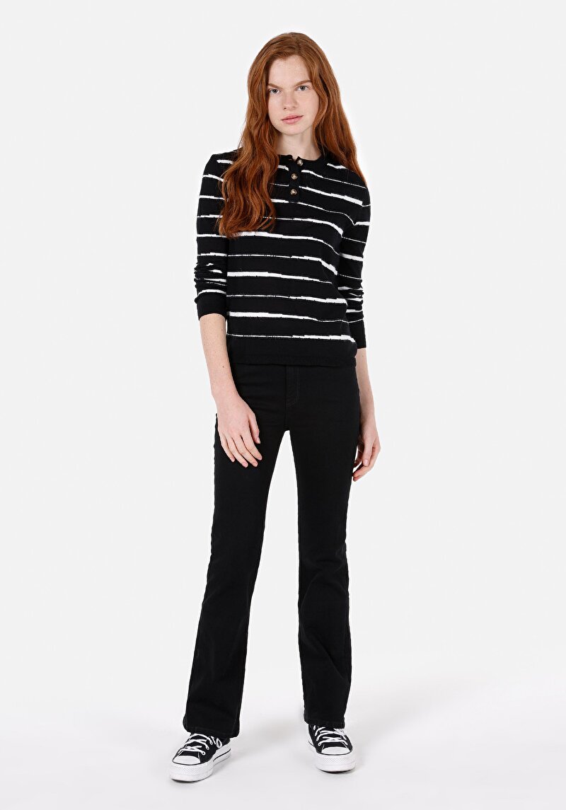 Slim Fit Yuvarlak Yaka Çizgili Kadın Siyah Kazak