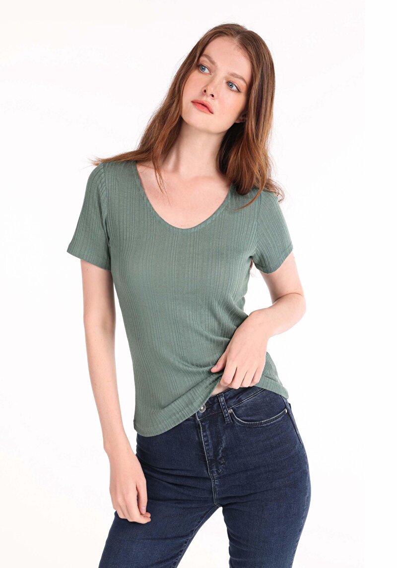 Slim Fit V Yaka  Kadın Yeşil Kısa Kol Tişört