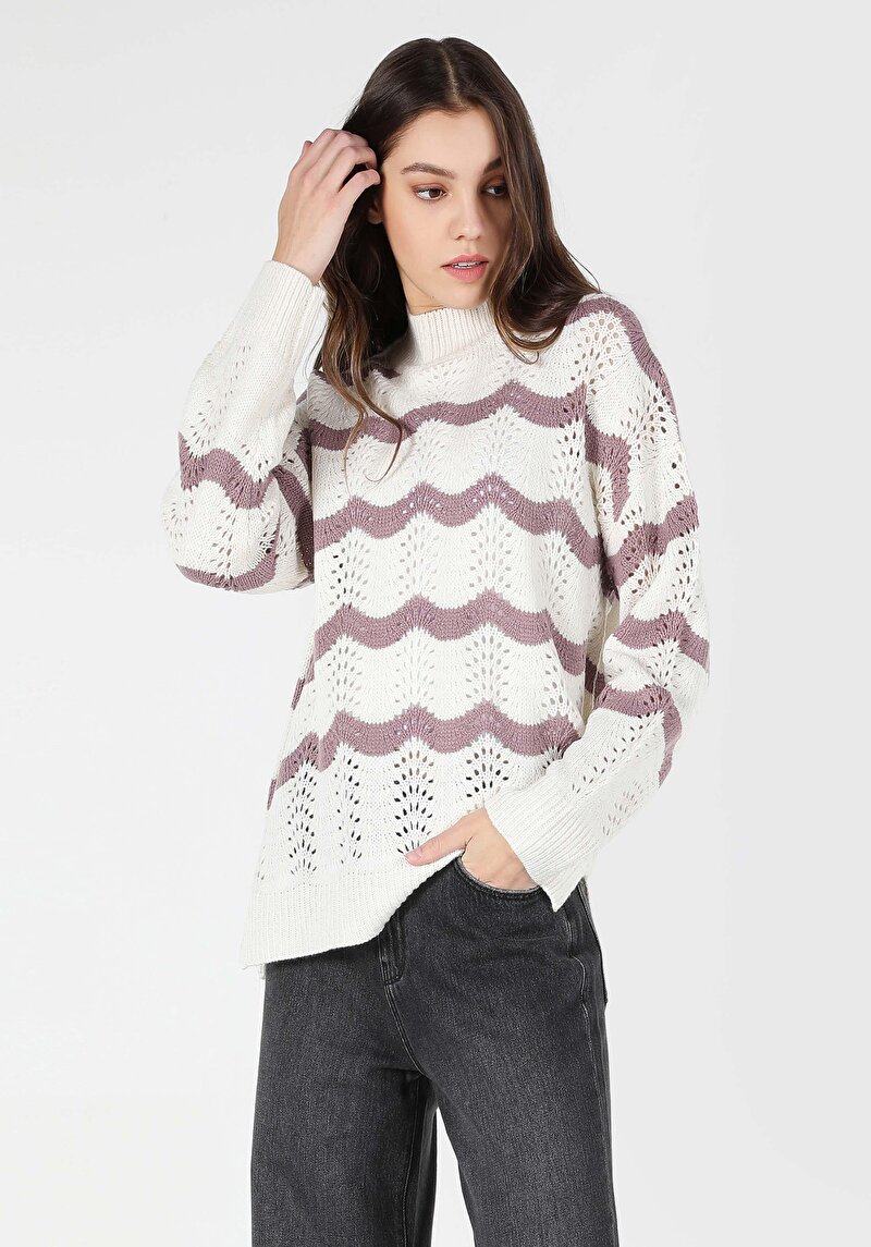 Regular Fit Yarım Balıkçı Yaka Çizgili Kadın Beyaz Kazak