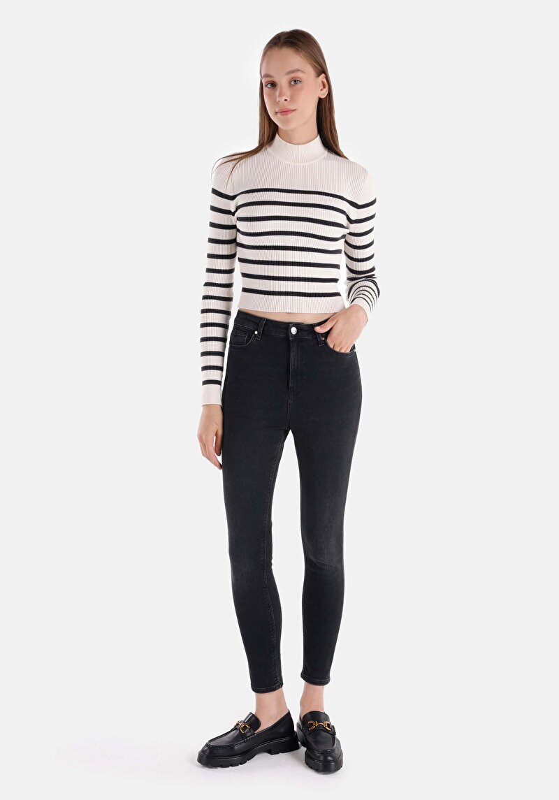 Skinny Fit Yüksel Bel Dar Paça Kadın Siyah Denim Jean Pantolon
