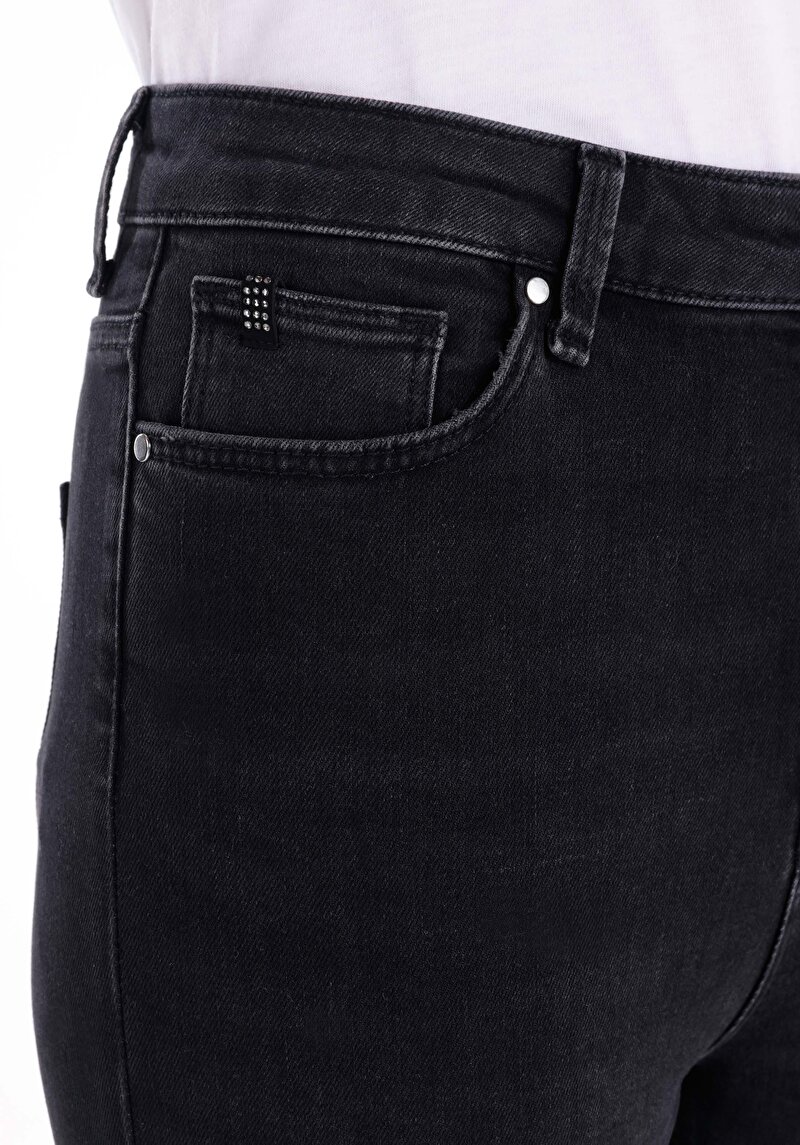 Skinny Fit Yüksel Bel Dar Paça Kadın Siyah Denim Jean Pantolon