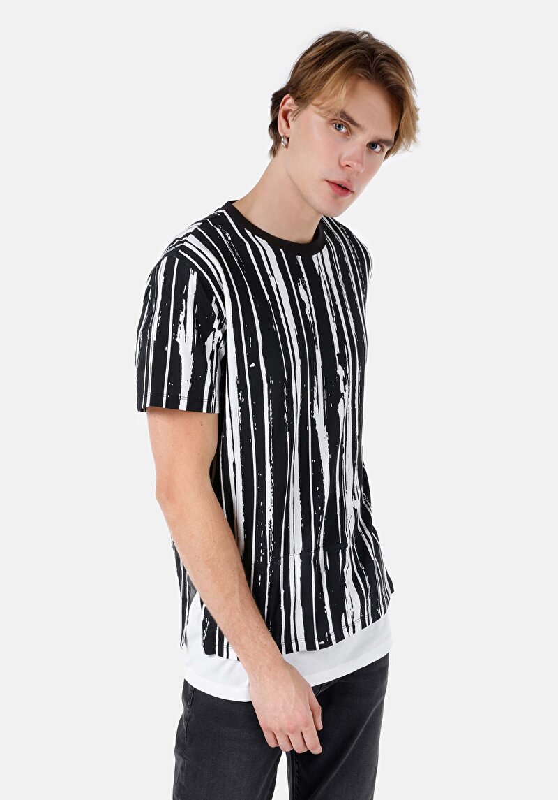 Comfort Fit Yuvarlak Yaka Baskılı Erkek Siyah Kısa Kol Tişört