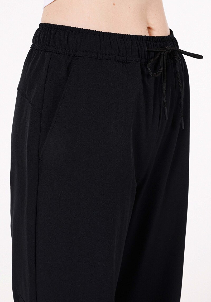 Regular Fit Düşük Bel Geniş Paça Kadın Siyah  Pantolon
