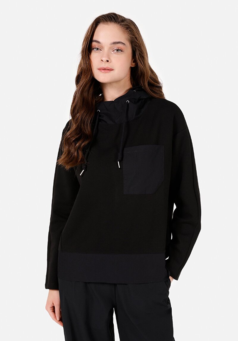 Regular Fit Kapüşonlu Kadın Siyah Uzun Kol Tişört