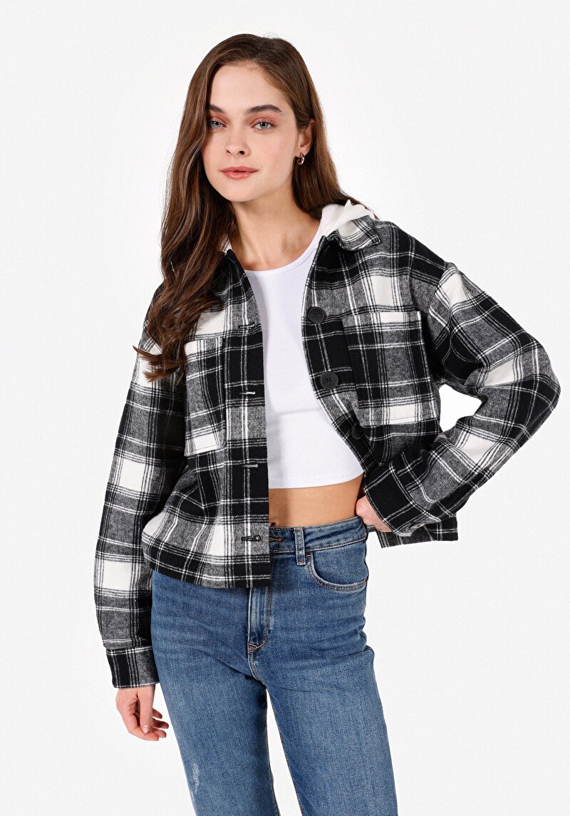 Regular Fit Kapüşonlu Kadın Siyah Uzun Kol Gömlek