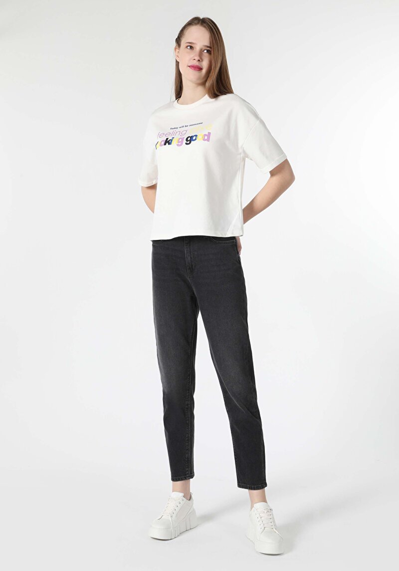 Mom Fit Yüksek Bel Daralan Paça Kadın Denim Jean Pantolon