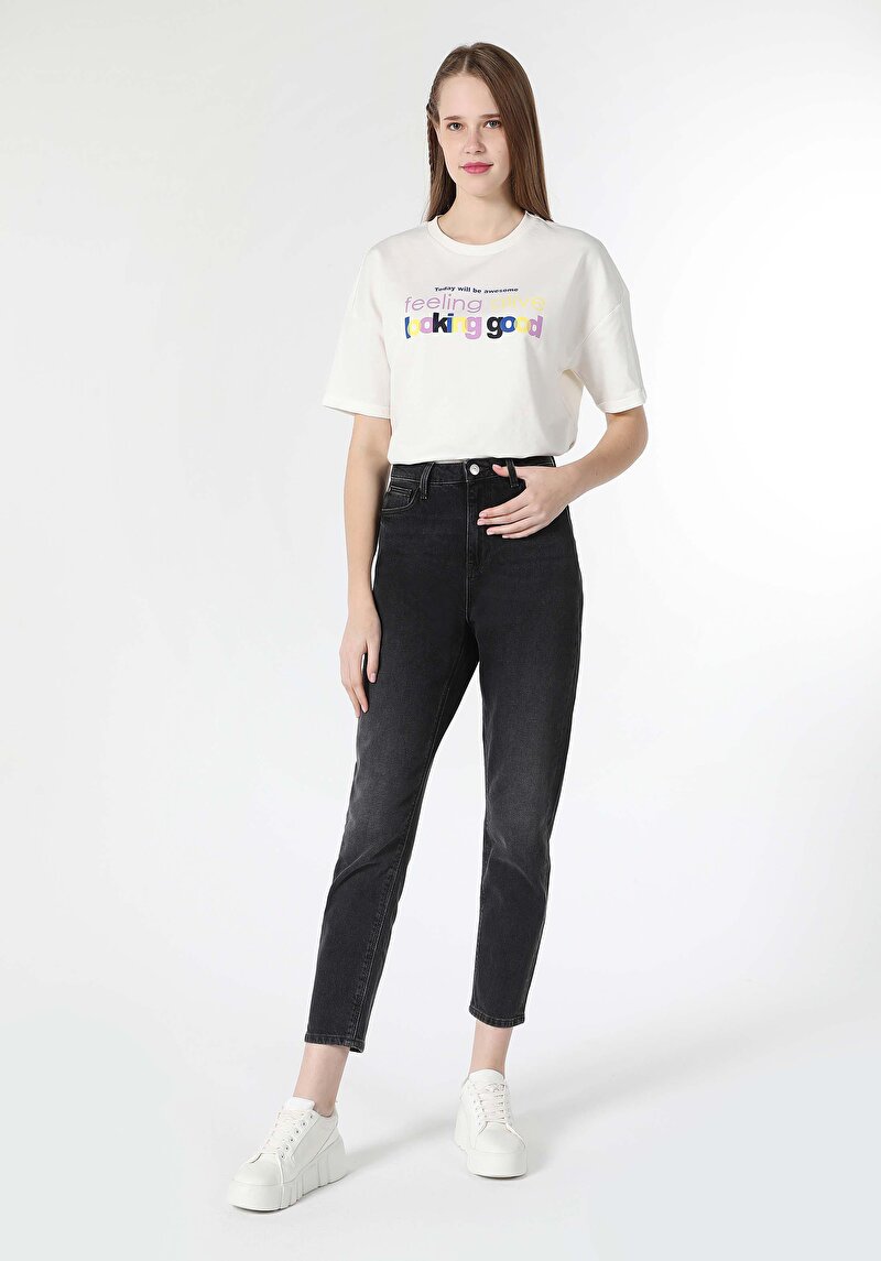 Mom Fit Yüksek Bel Daralan Paça Kadın Denim Jean Pantolon