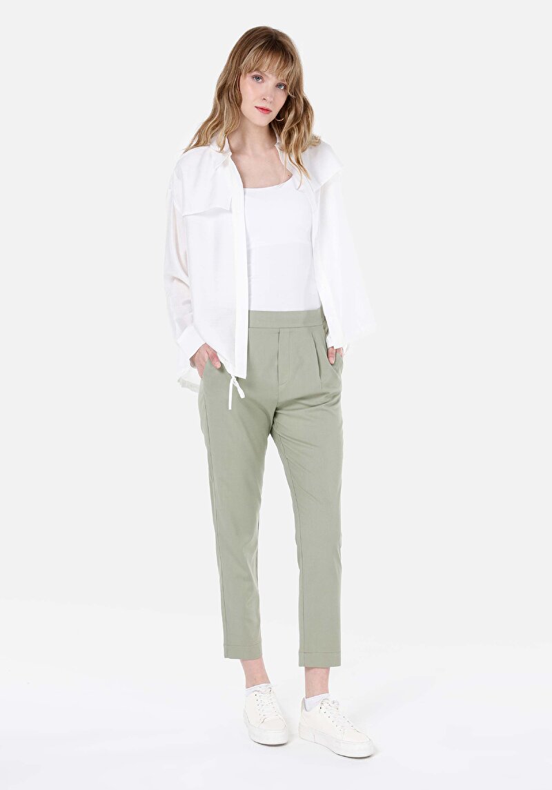 Regular Fit Düşük Bel Düz Paça Kadın Yeşil  Pantolon
