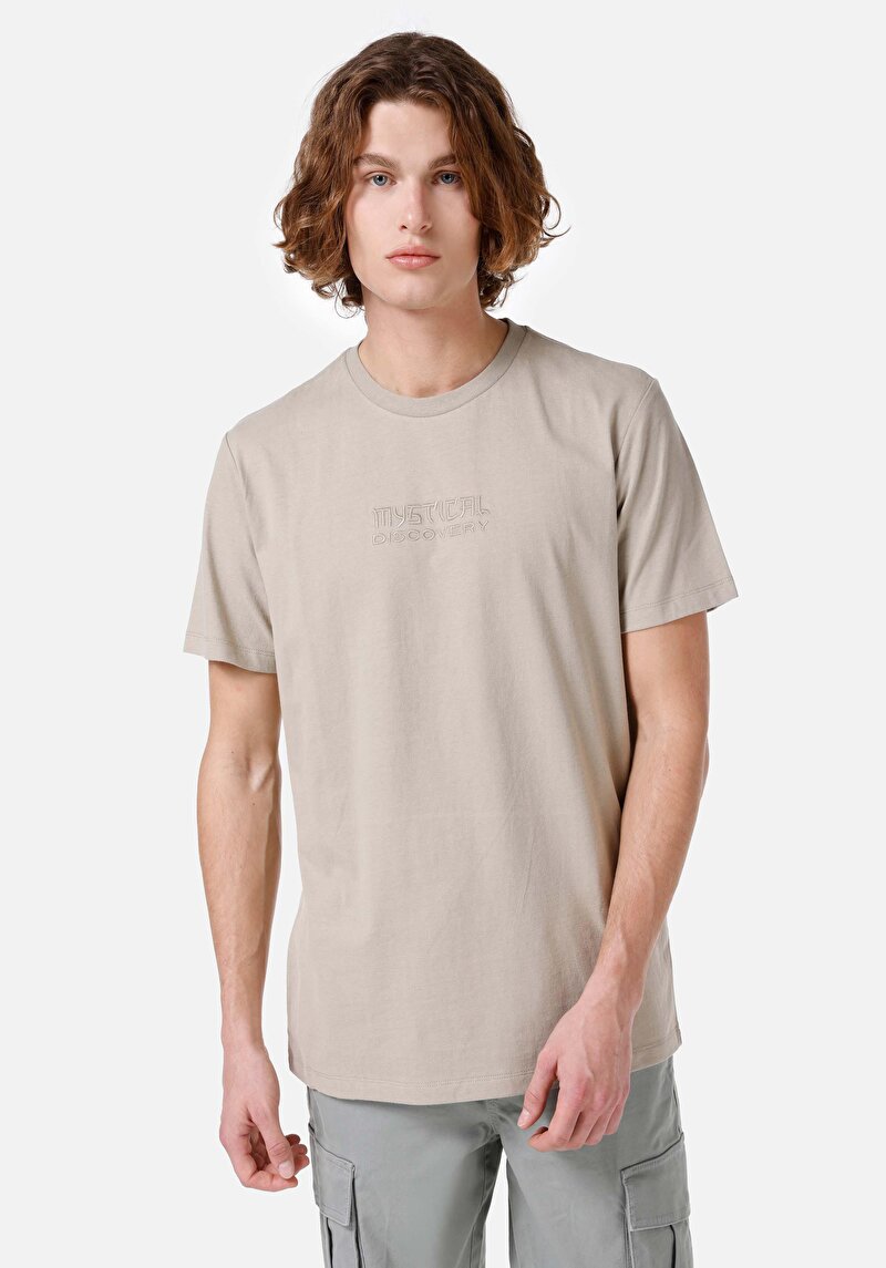 Regular Fit Yuvarlak Yaka Erkek Bej Kısa Kol Tişört