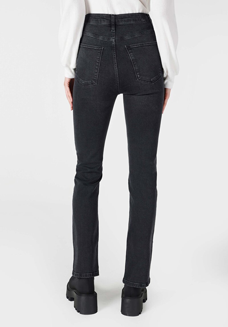 Flare Fit Yüksek Bel Ispanyol Paça Kadın Siyah Jean Pantolon