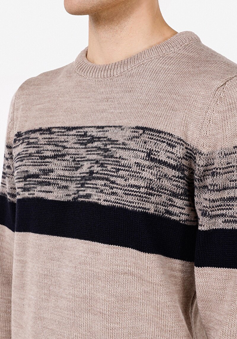 Regular Fit Yuvarlak Yaka Erkek Bej Triko Kazak