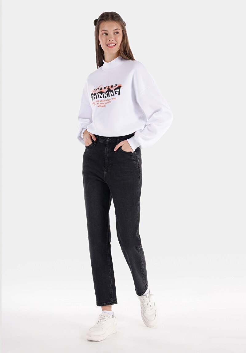 Slim Fit Orta Bel Daralan Paça Kadın Denim Jean Pantolon