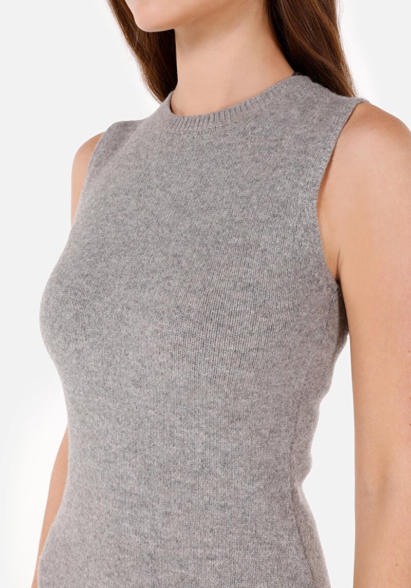 Slim Fit Kadın Gri Kolsuz Elbise