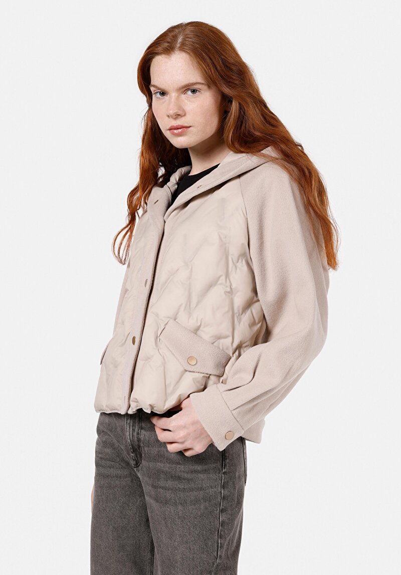 Regular Fit Kapüşonlu Kadın Bej Mont