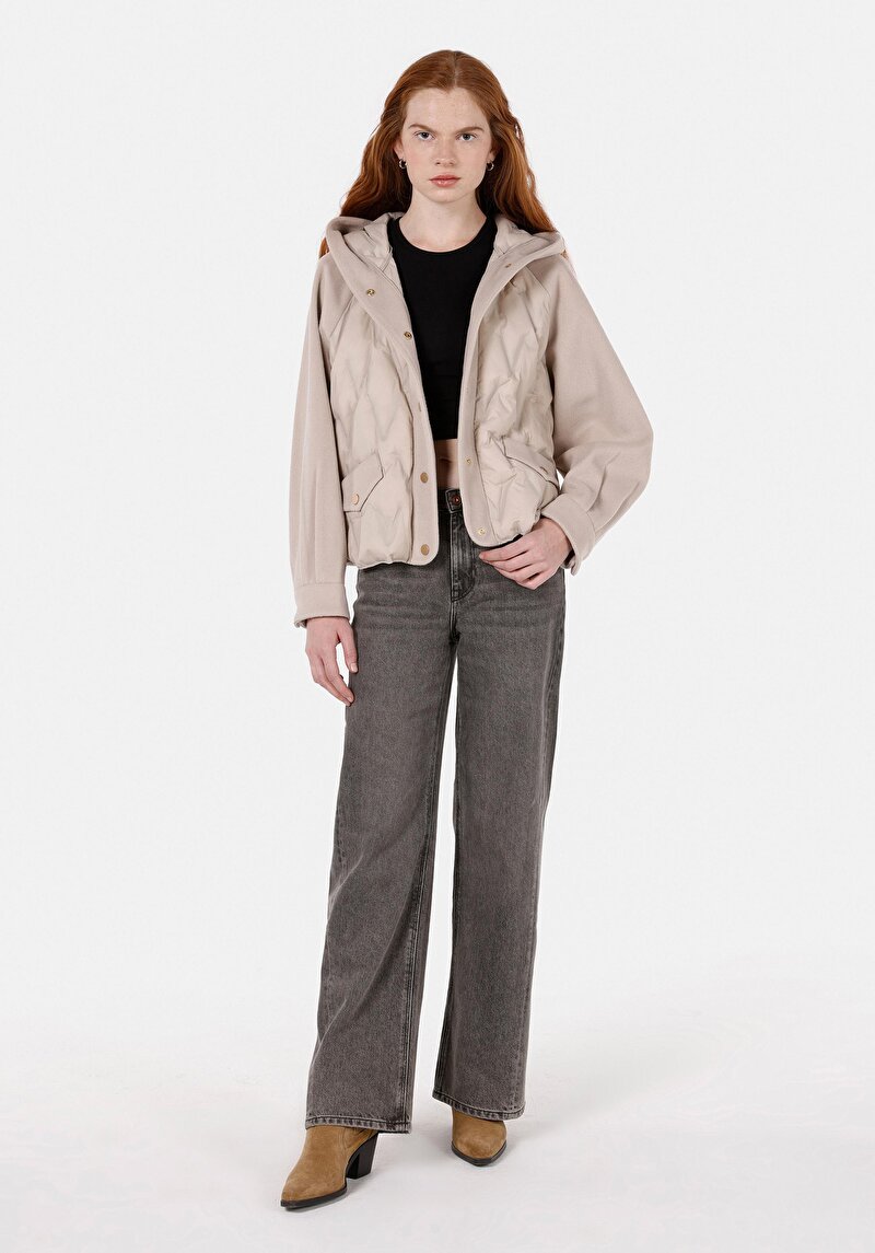 Regular Fit Kapüşonlu Kadın Bej Mont