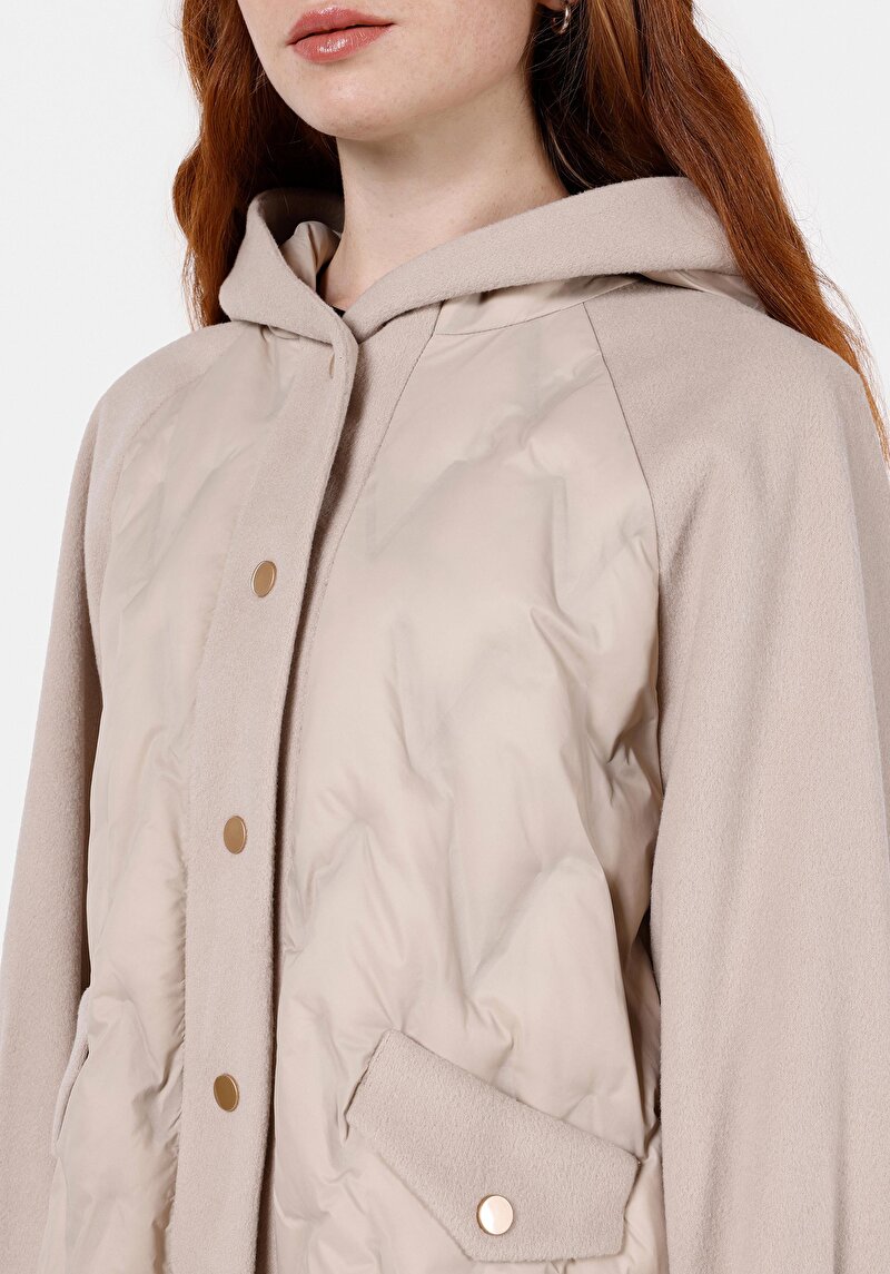 Regular Fit Kapüşonlu Kadın Bej Mont