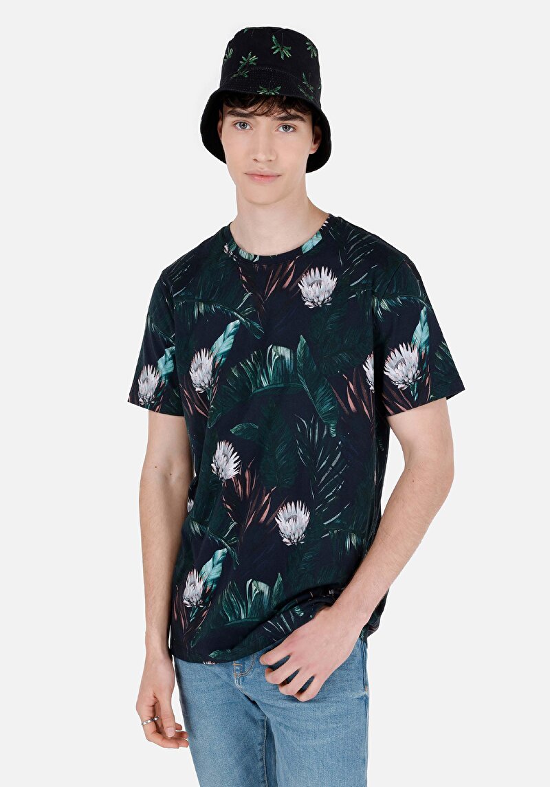 Regular Fit Yuvarlak Yaka Cepsiz Baskılı Erkek Yeşil Kısa Kol Tişört