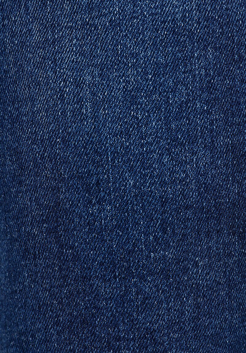 Slim Fit Düşük Bel Dar Paça Erkek Denim Jean Pantolon