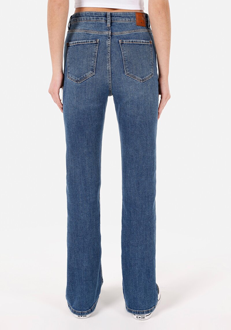 Regular Fit   Kadın İndigo Jean Pantolon