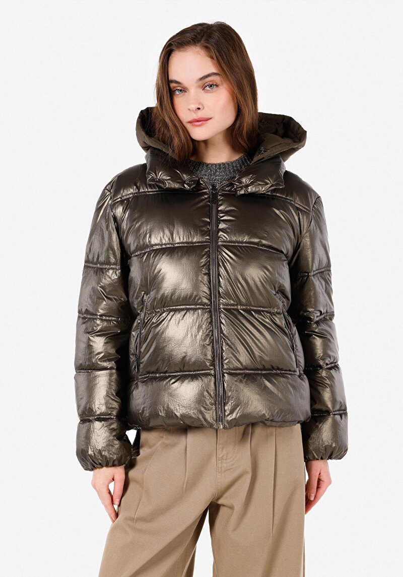 Regular Fit Kapüşonlu Kadın Yeşil Mont