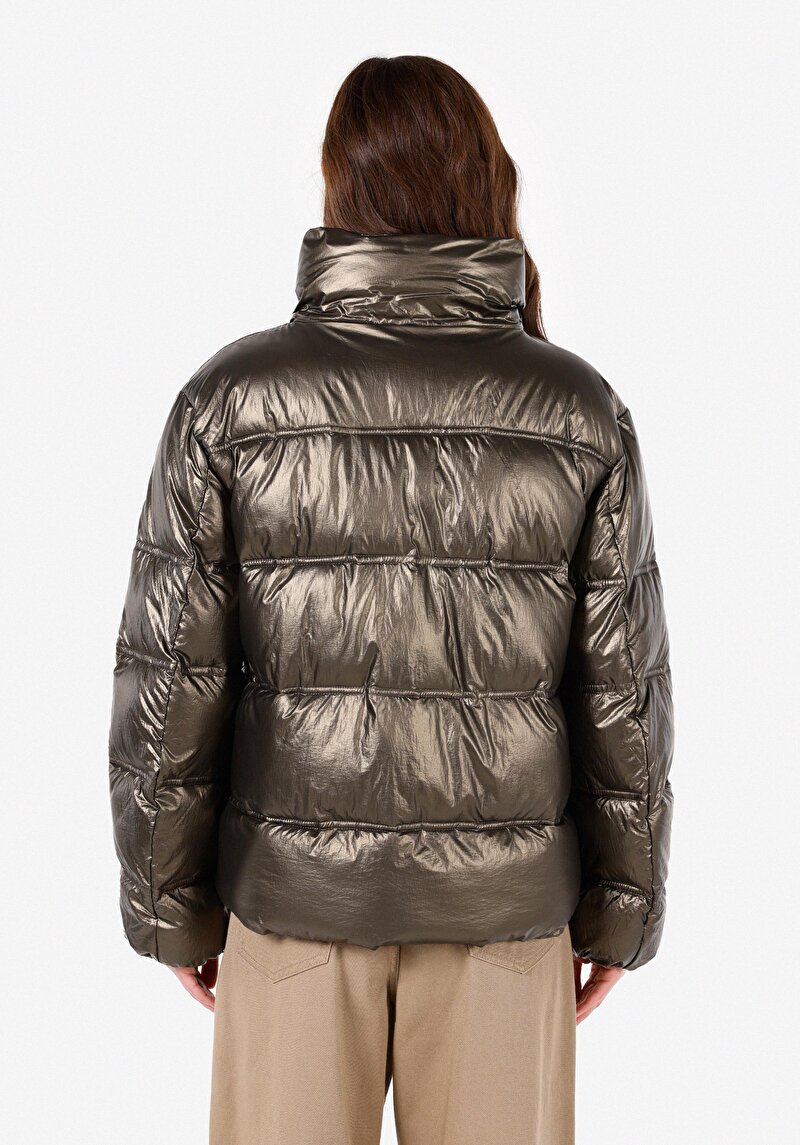 Regular Fit Kapüşonlu Kadın Yeşil Mont