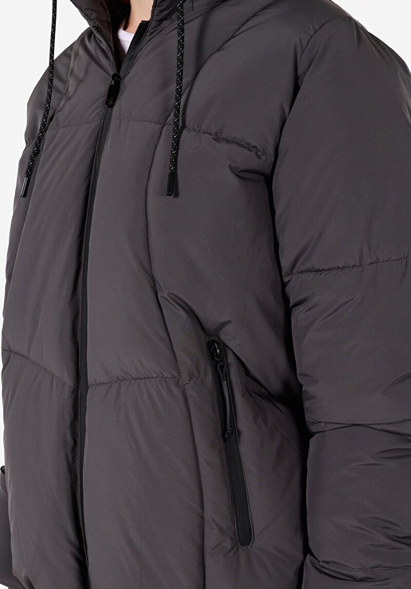 Regular Fit Kapüşonlu    Kadın Antrasit Mont