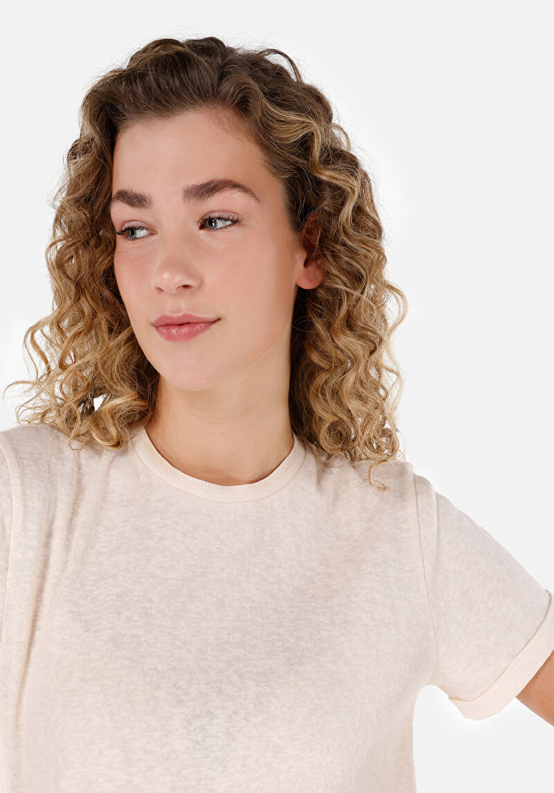 Regular Fit Yuvarlak Yaka Düz Kadın Ekru Kısa Kol Tişört