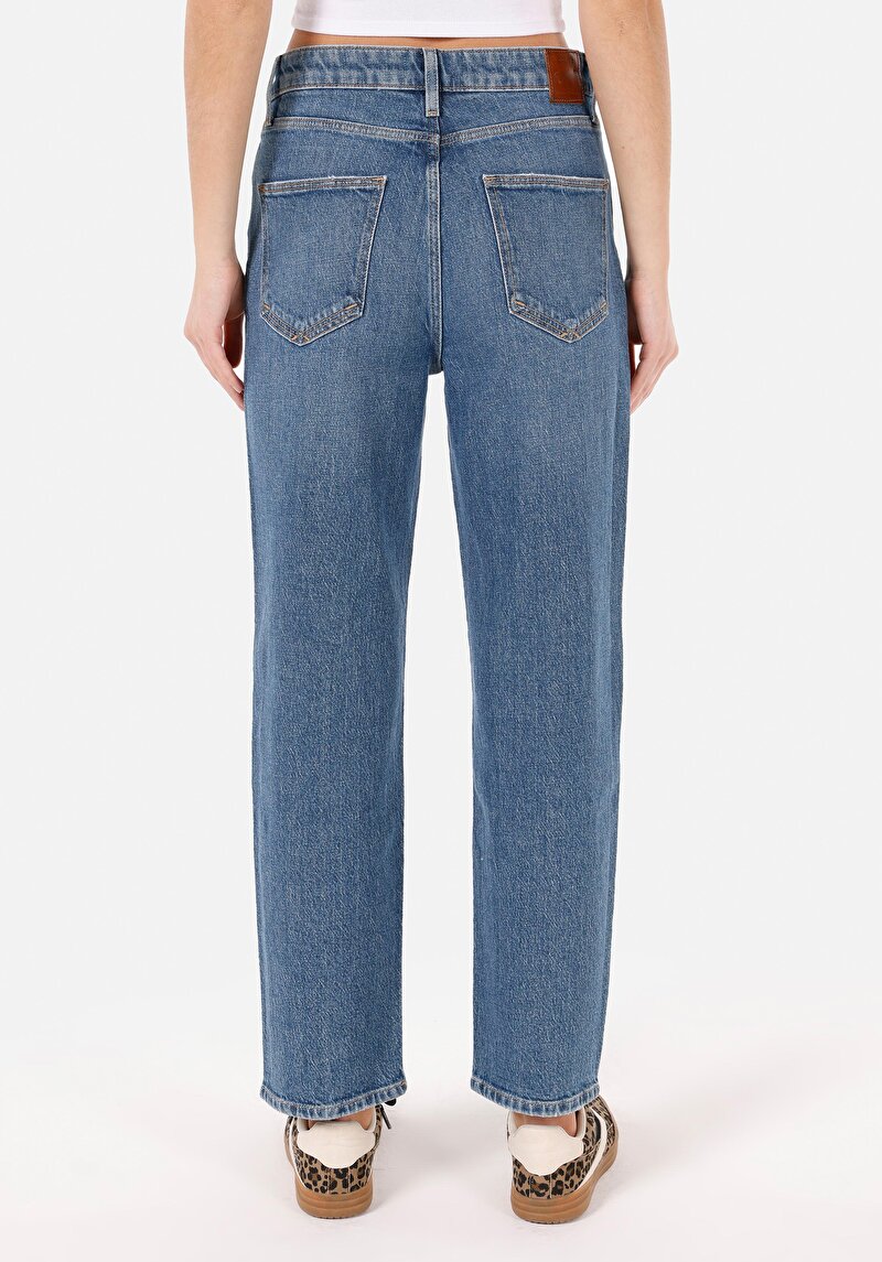 Straight Fit Kadın İndigo Denim Jean Pantolon