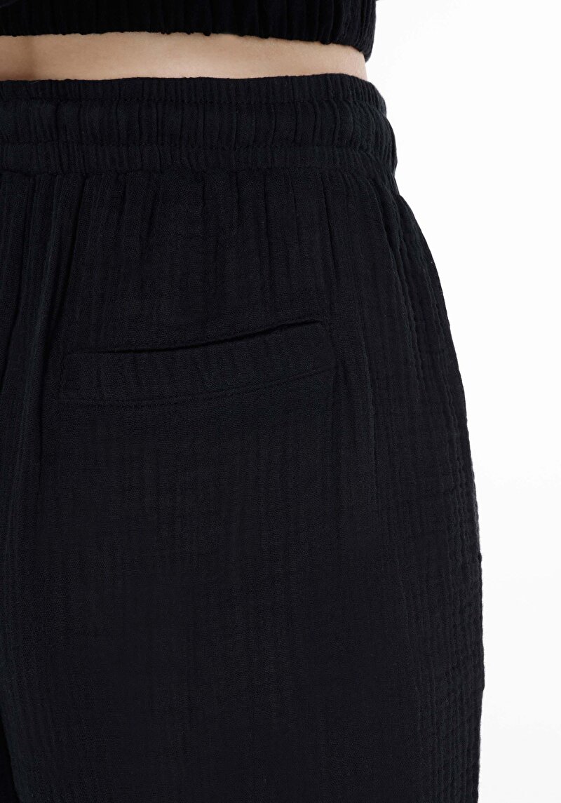 Regular Fit Yüksel Bel Düz Paça Bağcık Detaylı Kadın Siyah Pantolon