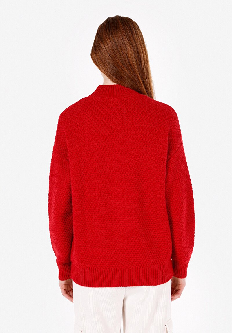 Regular Fit Turtle Neck Nakışlı Kadın Kirmizi Kazak