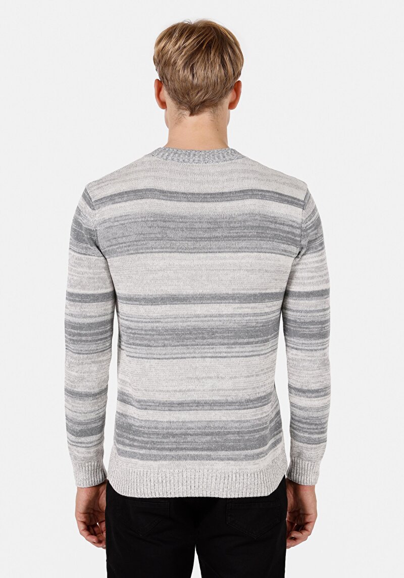 Regular Fit Yuvarlak Yaka Jakarlı Erkek Gri Triko Kazak