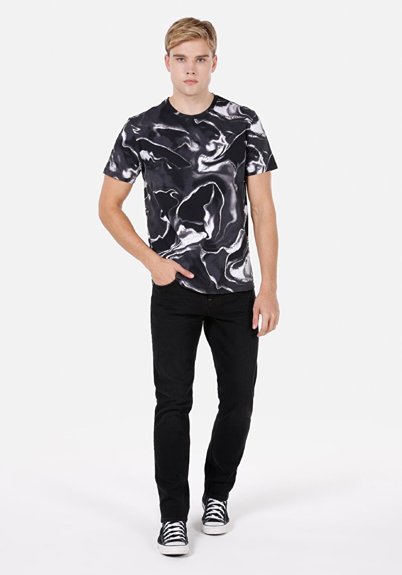 Regular Fit Yuvarlak Yaka Batik Erkek Siyah Kısa Kol Tişört
