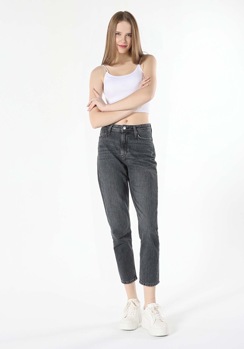 Mom Fit Yüksek Bel Daralan Paça Kadın Siyah Jean Pantolon