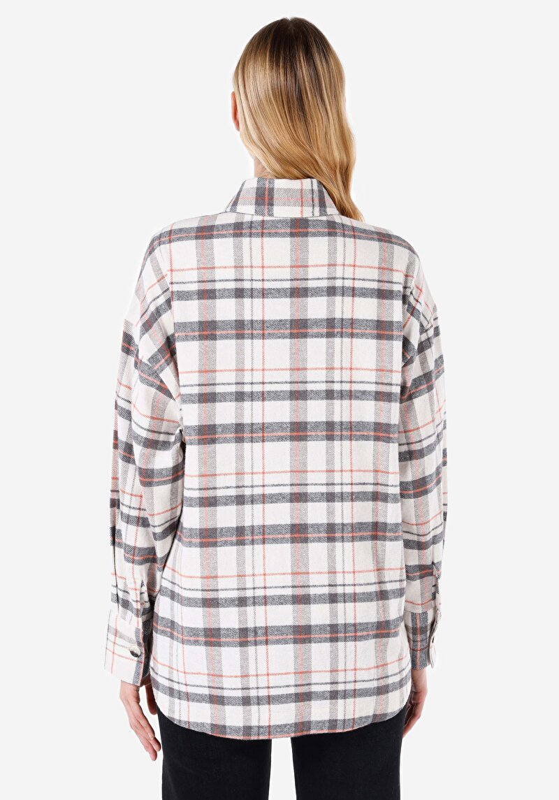 Regular Fit Cepli Shirt Neck Ekoseli Kadın Beyaz Uzun Kol Gömlek