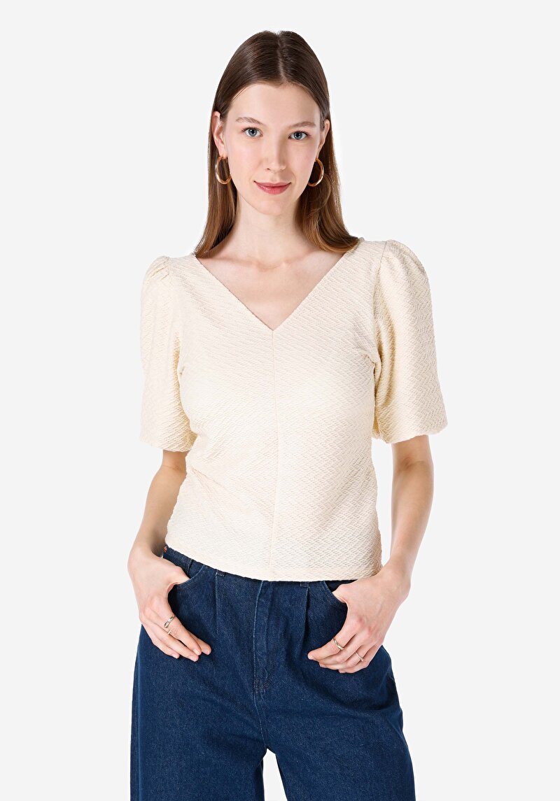 Slim Fit V Yaka Düz Kadın Ekru Kısa Kol Tişört