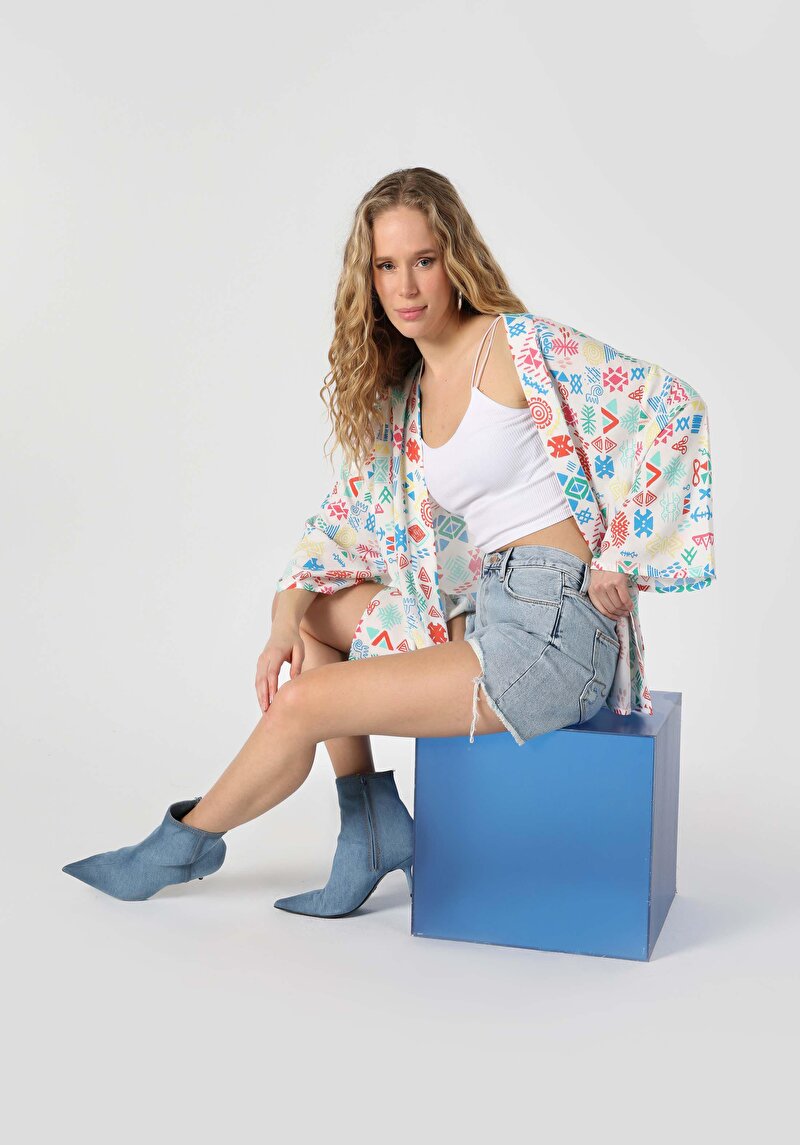 Relaxed Fit Klasik Yaka Baskılı Kadın Çok Renkli ¾ Kol Gömlek