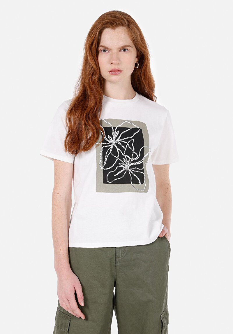 Regular Fit Yuvarlak Yaka Baskılı Kadın Beyaz Kısa Kol Tişört