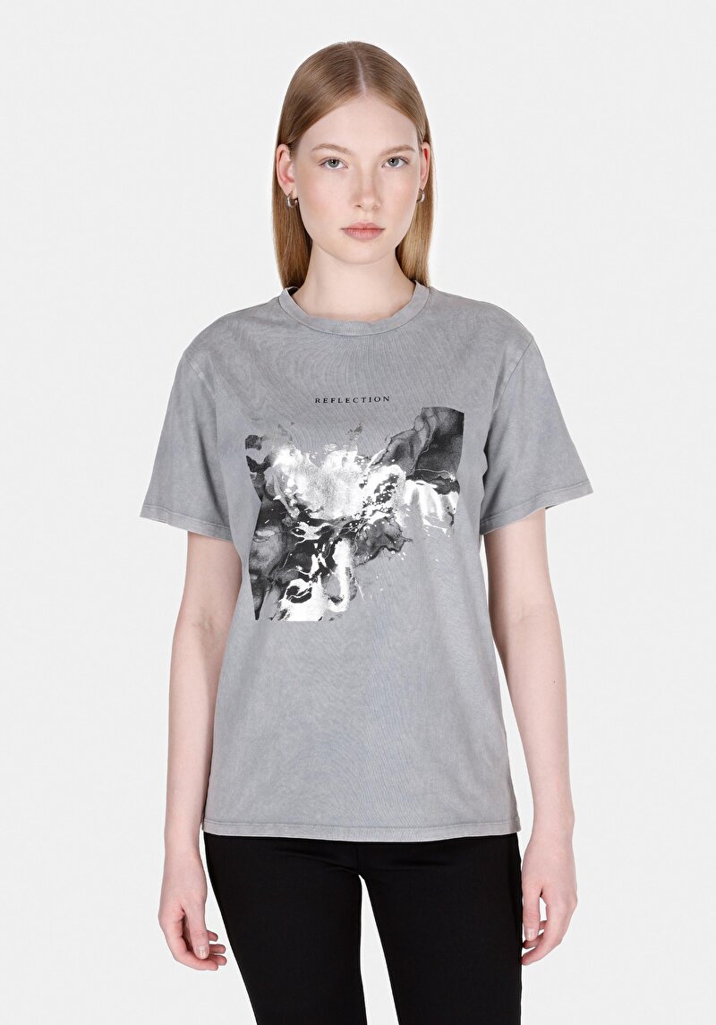 Regular Fit Yuvarlak Yaka Baskılı Kadın Gri Kısa Kol Tişört