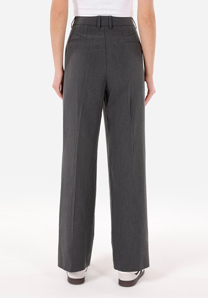 Regular Fit Yüksek Bel Geniş Paça Cepli Kadın Gri Pantolon