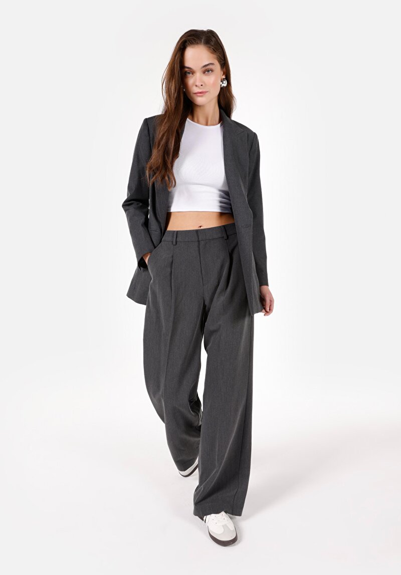 Regular Fit Yüksek Bel Geniş Paça Cepli Kadın Gri Pantolon