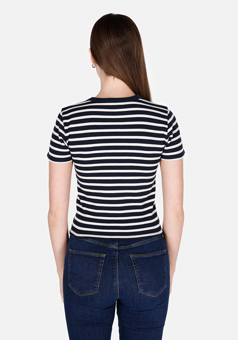 Slim Fit Yuvarlak Yaka Çizgili Kadın Lacivert Kısa Kol Tişört